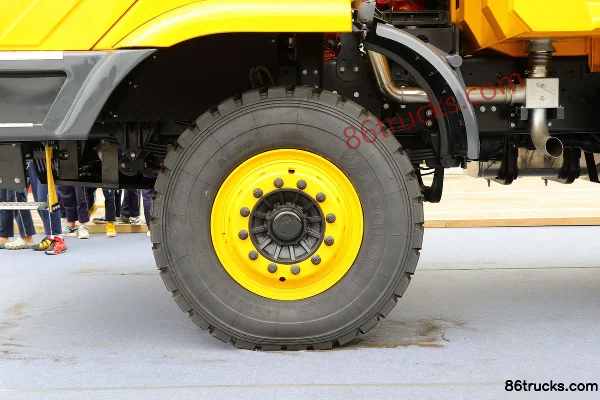 LiuGong DW90A-H 480 hp 6X4(10 wheels) Mining Dump Truck Chassis (2) | 86Trucks