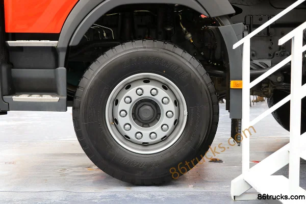 Volvo FMX Heavy Truck 540 hp 10X4(14 wheels) 5-axle SANY 68m Concrete Pump Truck Chassis (2) | 86Trucks
