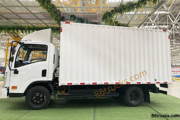 New Gonow Shuaichi 4.5T 4.2m Single Row Pure Electric Van Truck 80.64kWh 4X2(6 wheels) Exterior (3) | 86Trucks