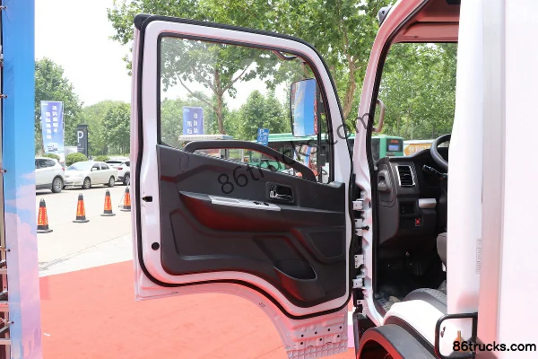 Dongfeng Furika F6 hybride 150 ch 4X2(6 roues) camion frigorifique 4,05 m (automatique) (China VI) Châssis (1) | 86Trucks