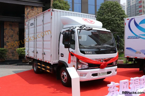 Dongfeng Furui Ka F6 155 hp 4X2(6 wheels) 4.2m Single Row Van Light Truck Exterior