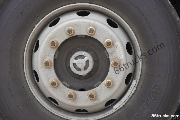 FAW Jiefang Nouveau J6P version qualité 2.0 ? version nord 460 ch 6X4(10 roues) tracteur routier (China VI) (ammoniac solide) Châssis (2)