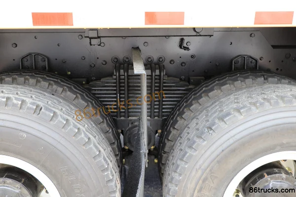 Hualing Heavy Truck 31T 8X4(12 wheels) Battery Swap 5.6m Electric Dump Truck 281.92kWh Cab (3) | 86Trucks