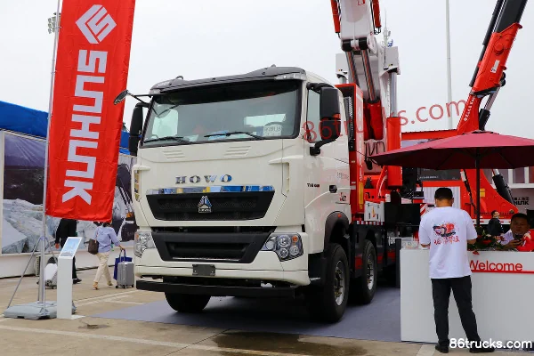 Sinotruk HOWO T7H Heavy Truck 440hp 10X4(14 wheels) Knuckle Boom Crane Truck (Hongchang Tianma Brand) (H4500) Exterior (3) | 86Trucks