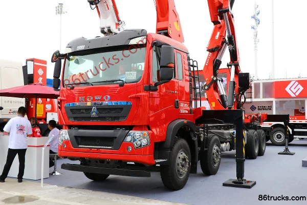 Sinotruk HOWO TX Heavy Truck 350hp 8X4(12 wheels) Truck Mounted Crane (China VI) (Hongchang Tianma Brand) (S3505) Exterior (2) | 86Trucks