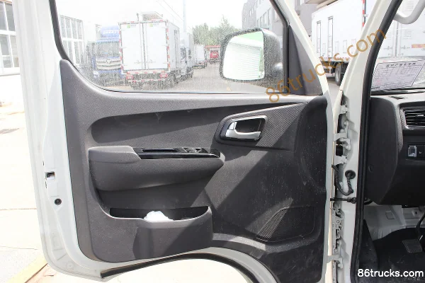 Foton Xiangling M2 116 ch 4X2(6 roues) essence camion de transport de marchandises dangereuses diverses (China VI) (marque Zhongdakai) Cabin