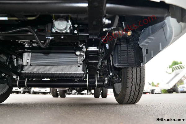 JAC Kaida X5 édition hommage 1,6 L 120 ch 4X2(6 roues) essence 3,8 m camion micro à plateaux à cabine simple (China VI) Châssis (3) | 86Truc