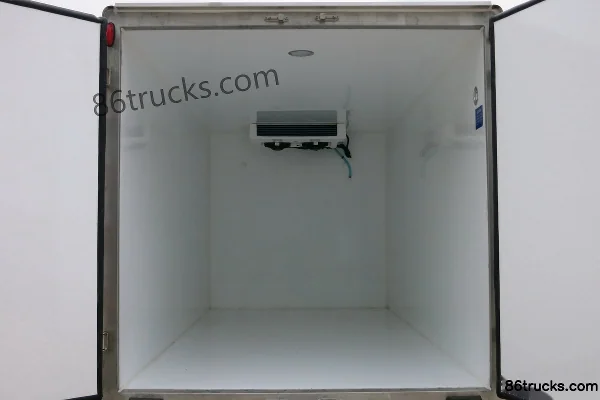 Foton Xiangling M2 122 ch 4X2(6 roues) 3,75 m camion frigorifique (marque Xinfei) Carrosserie (3) | 86Trucks