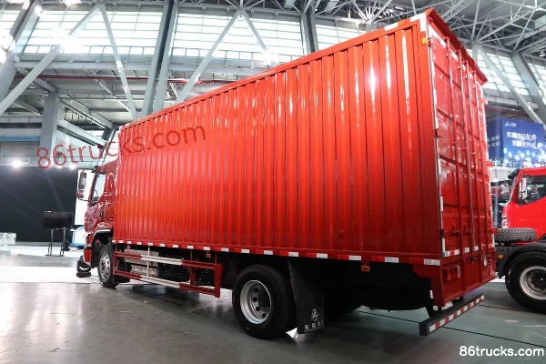 Dongfeng Liuqi Chenglong H5 medium truck 4X2(6 wheels) 190hp hybrid van cargo truck (China VI) Body (1) | 86Trucks