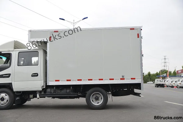 JAC Junling E3 152hp 4X2(6 wheels) 3.2m double-row van light truck Body (2) | 86Trucks