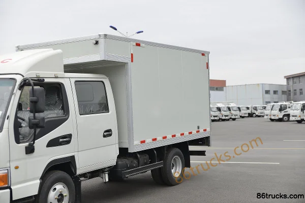 JAC Junling E3 152hp 4X2(6 wheels) 3.2m double-row van light truck Body (1) | 86Trucks