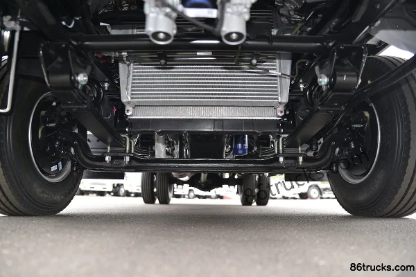 JAC Junling V5 116 hp 4X2(6 wheels) 4.18m Single Row Stake Truck Chassis (1) | 86Trucks
