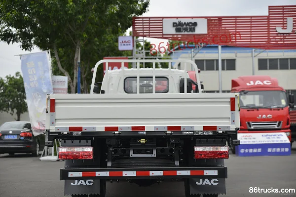 JAC Junling V5 116 hp 4X2(6 wheels) 4.18m Single Row Stake Truck Body (3) | 86Trucks