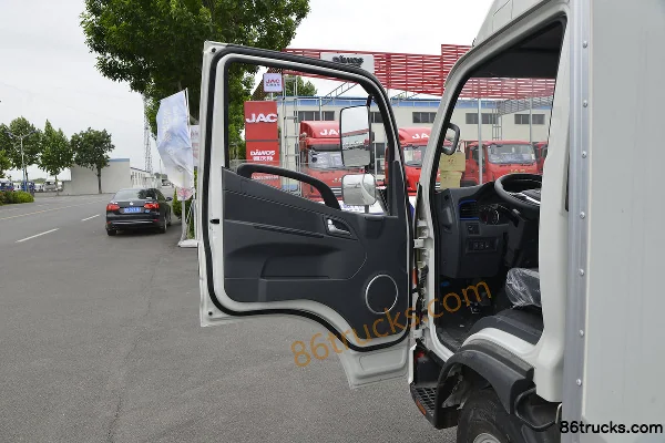 JAC Junling V5 137 hp 4X2(6 wheels) 3.7m Single Row Van Light Truck (China VI) Cab (1) | 86Trucks