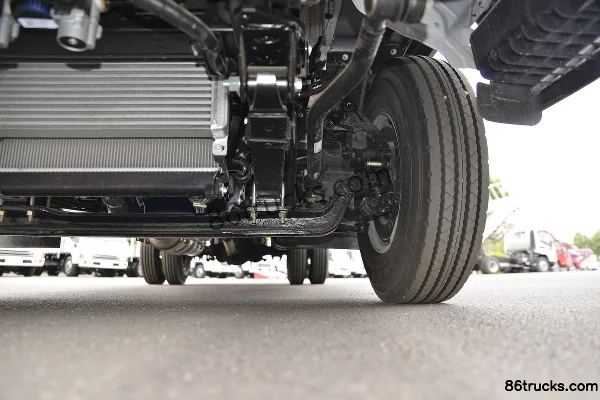 JAC Junling V5 137 hp 4X2(6 wheels) 3.7m Single Row Van Light Truck (China VI) Chassis (3) | 86Trucks