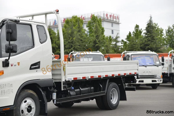 JAC Junling V5 132hp 4X2(6 wheels) 3.89m semi-sleeper flatbed light truck (China VI) Body (1) | 86Trucks