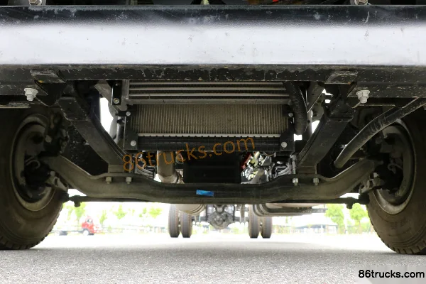 JAC Dewos V8 195 hp 4X2(6 wheels) 9.075m single-row van cargo truck (China VI) Chassis (1) | 86Trucks