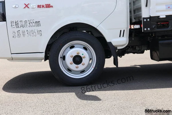 JAC Kaida X5 1,6 L 120 ch 4X2(6 roues) essence camion léger à plateau simple cabine 3,31 m (China VI) Châssis (2) | 86Trucks