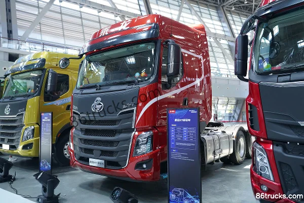 Dongfeng Liuqi Chenglong H7 Heavy Truck Custom Edition 460 hp 6X4(10 wheels) Tractor Truck (China VI) Exterior (3) | 86Trucks