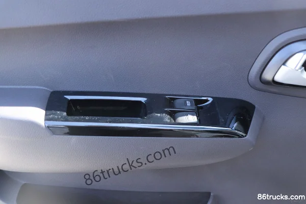 Foton Xiaojingang Q Edition 122 hp 4X2(6 wheels) 2.7m Dump Truck (China VI) Cab (2) | 86Trucks