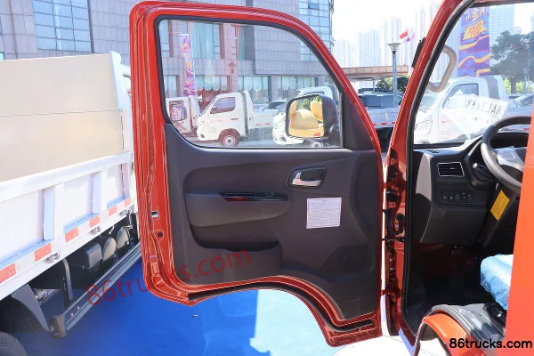 Foton Xiaojingang C Edition 95 hp 4X2(6 wheels) 2.6m Dump Truck (China VI) Cab (1) | 86Trucks