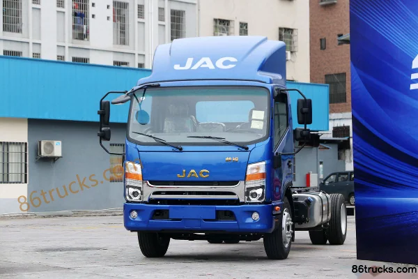 JAC Shuailing Q7 Comfort Edition 170 hp 4X2(6 wheels) 5.175m single-row stake truck (China VI) Exterior (3) | 86Trucks