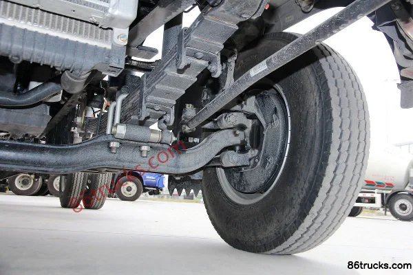 Sinotruk HOWO Wang Series 110 ch 4X2(6 roues) 4,15 m camion léger à ridelles à cabine simple Châssis (3) | 86Trucks