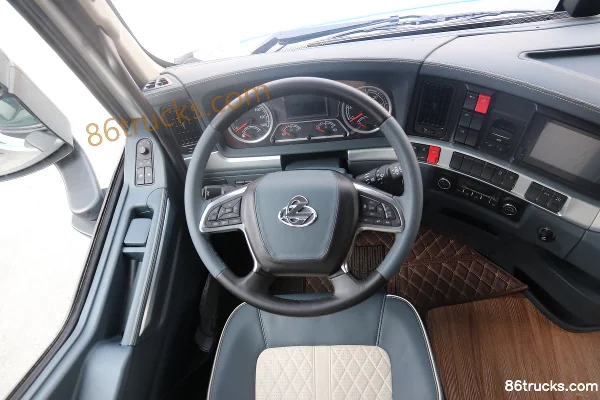 Dongfeng Liuqi Chenglong T7L Living Cabin 600 hp 6X4(10 wheels) AMT automatic tractor truck (China VI) (1) | 86Trucks