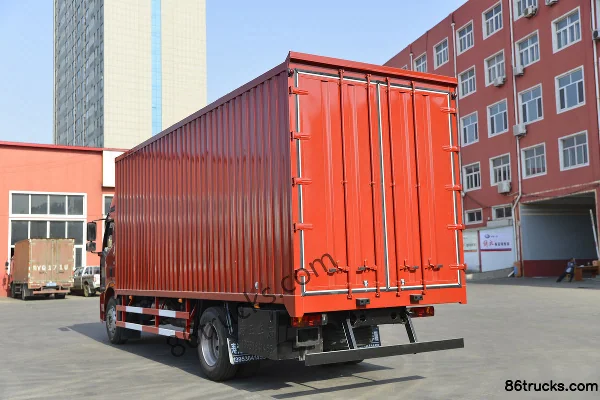 FAW Jiefang J6L Medium Truck Classic Edition 240 hp 4X2(6 wheels) 6.8m Van Cargo Truck Body (3) | 86Trucks