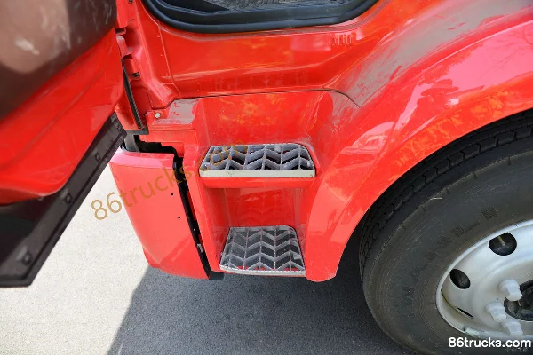 JAC Gallop A5L medium truck 220 hp 4X2(6 wheels) 6.8 m stake truck Cab (3) | 86Trucks