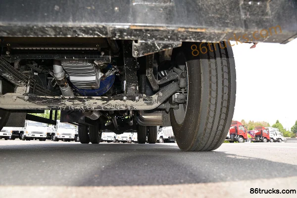 JAC Gallop A5L medium truck 220 hp 4X2(6 wheels) 6.8 m stake truck Chassis (3) | 86Trucks