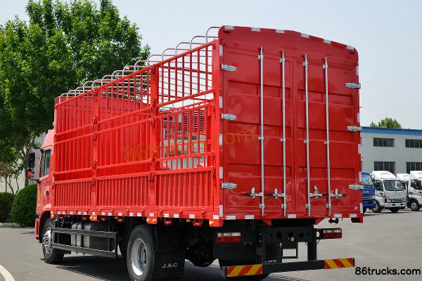 JAC Gallop A5L medium truck 220 hp 4X2(6 wheels) 6.8 m stake truck Body (3) | 86Trucks