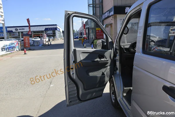 Kama Ruijie 1.6L 122 hp 4X2(6 wheels) gasoline 2.35m double-row flatbed micro truck (China VI) Cab (1) | 86Trucks