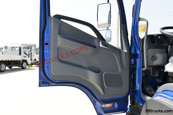 JAC Dewos V8 195hp 4X2(6 wheels) 5.48m Semi-panel Van Cargo Truck (China VI) Cab (2) | 86Trucks