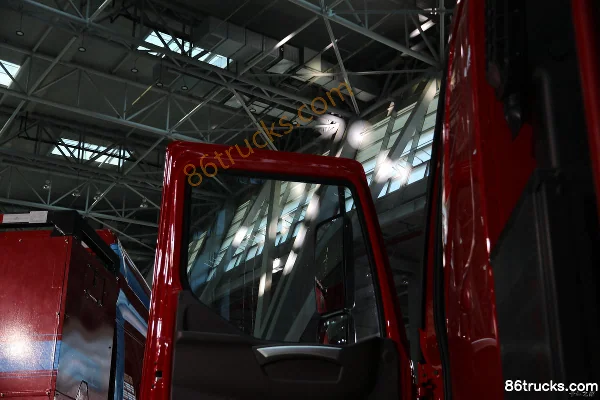 Dongfeng Liuqi Chenglong H7 400 hp 6X4(10 wheels) Hybrid Dump Truck Cab (3) | 86Trucks