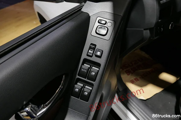 Qingling Isuzu Dacai TAGA EV 2021 Model 2WD Double Row Extended Cab Pure Electric Pickup Chassis (2) | 86Trucks