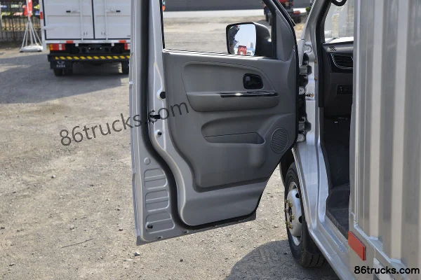 Kama Ruijie 1.5L 113hp 4X2(6 wheels) Gasoline 2.5m Double Row Van Mini Truck (China VI) Cab (2) | 86Trucks