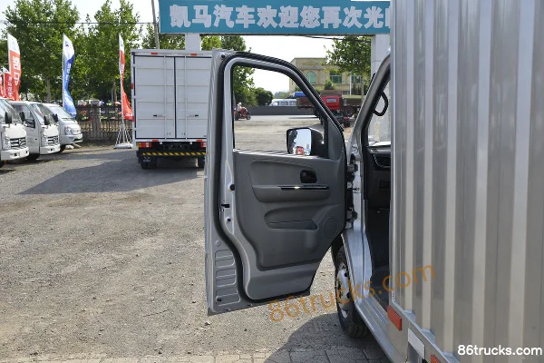 Kama Ruijie 1.5L 113hp 4X2(6 wheels) Gasoline 2.5m Double Row Van Mini Truck (China VI) Cab (1) | 86Trucks
