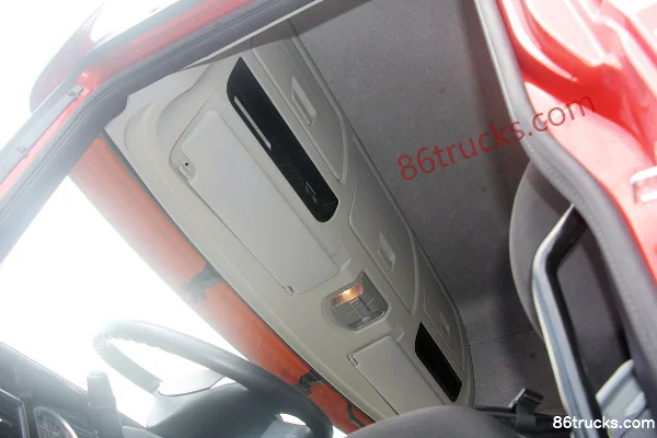 FAW Jiefang Qingdao HanVH camion lourd 460 ch 6X4(10 roues) tracteur routier Cabine (3) | 86Trucks