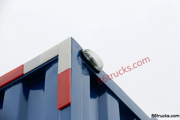 JAC Shuailing Q6 160 hp 4X2(6 wheels) 4.12m Single Row Van Light Truck Body (3) | 86Trucks