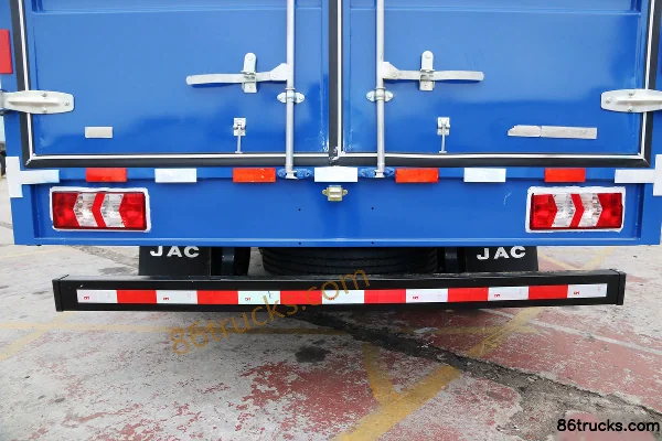 JAC Shuailing Q6 160 hp 4X2(6 wheels) 4.12m Single Row Van Light Truck Body (1) | 86Trucks