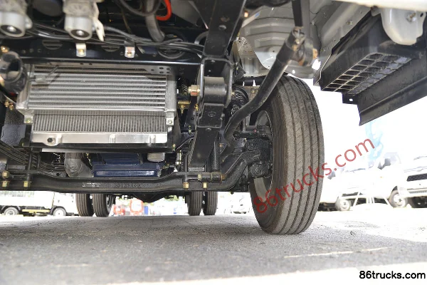 Kama Kaijie M3 Startup Edition 110 hp 4X2(6 wheels) 4.2m Single Row Van Light Truck Chassis (3) | 86Trucks