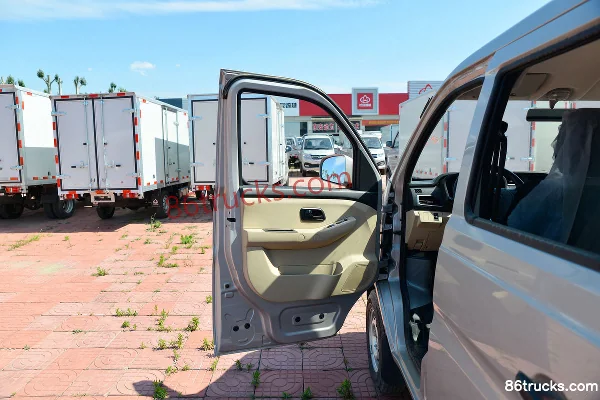Changan Kuayue Wang X1 Standard Edition 1.3L Gasoline 91 hp 4X2(6 wheels) 2.185m Double Row Van Truck (China VI) Cab (1) | 86Trucks