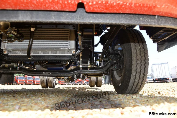 Sinotruk HOWO Tongshuai 160 ch 4X2(6 roues) camion léger à grille à cabine simple 4,15 m (boîte WLY 6 vitesses) Châssis (3) | 86Trucks