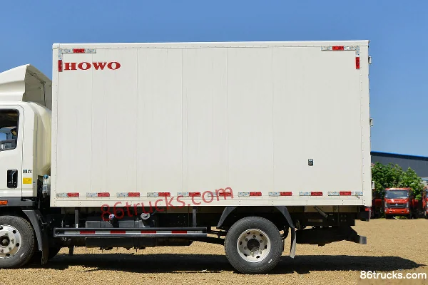Sinotruk HOWO Tongshuai 130 hp 4X2(6 wheels) 4.15m single-row van light truck (ratio 4.333) Body (2) | 86Trucks