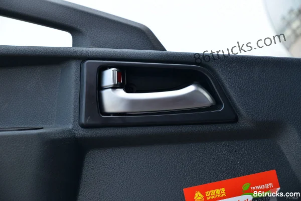 Sinotruk HOWO Hanjiang 170 ch 4X2(6 roues) camion porteur à ridelles 5,2 m cabine avec couchette (3) | 86Trucks