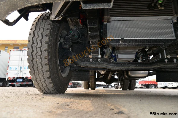 Sinotruk HOWO Hanjiang 170 ch 4X2(6 roues) camion porteur à ridelles 5,2 m cabine avec couchette Châssis (2) | 86Trucks