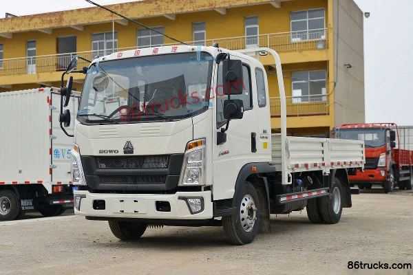 Sinotruk HOWO Hanjiang 130hp 4X2(6 wheels) 3.85m Semi-row Flatbed Light Truck (Fast Gear 8-speed) Exterior (3) | 86Trucks