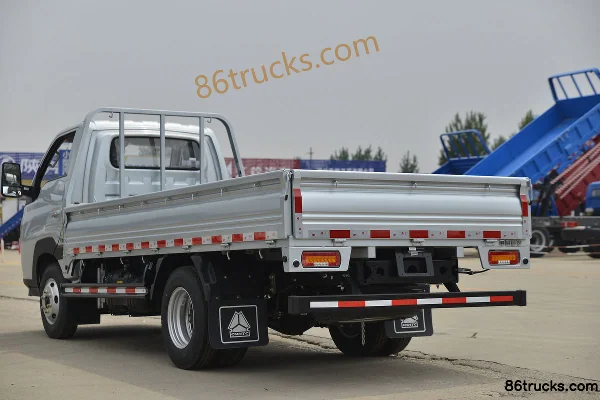 Sinotruk HOWO Xiaoshuai 130hp 4X2(6 wheels) 3.95m single-row flatbed mini truck (hydraulic brakes) Body (3) | 86Trucks