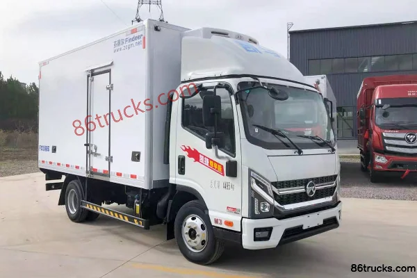 Kama Kaijie M3 Zunxiang Edition 130hp 4X2(6 wheels) 4.1m Refrigerated Truck Exterior (2) | 86Trucks